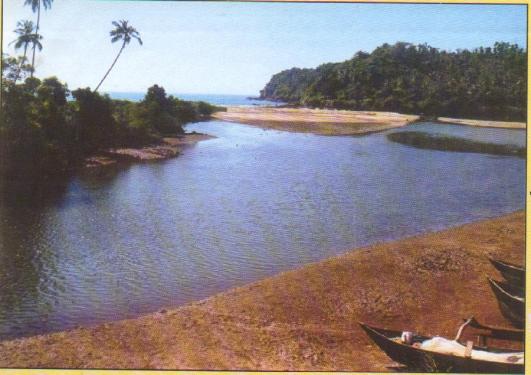 Arambol beach & sweet water pond